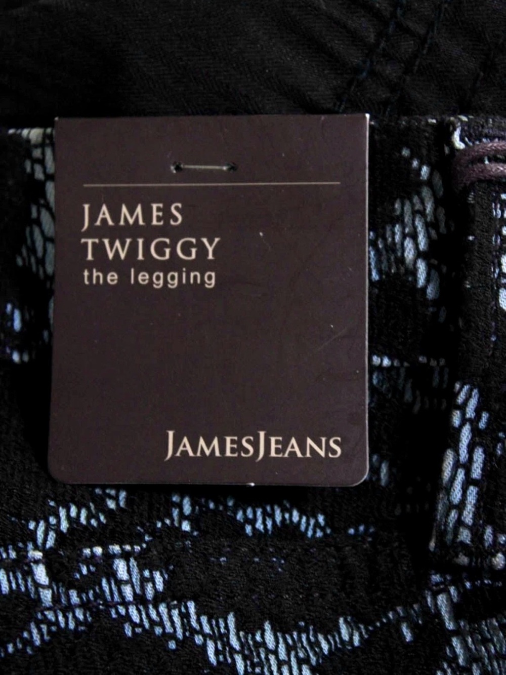 James Jeans Twiggy the Legging Skinny Blue Jeans in “Black Veil” Size 27 - Picture 6 of 6